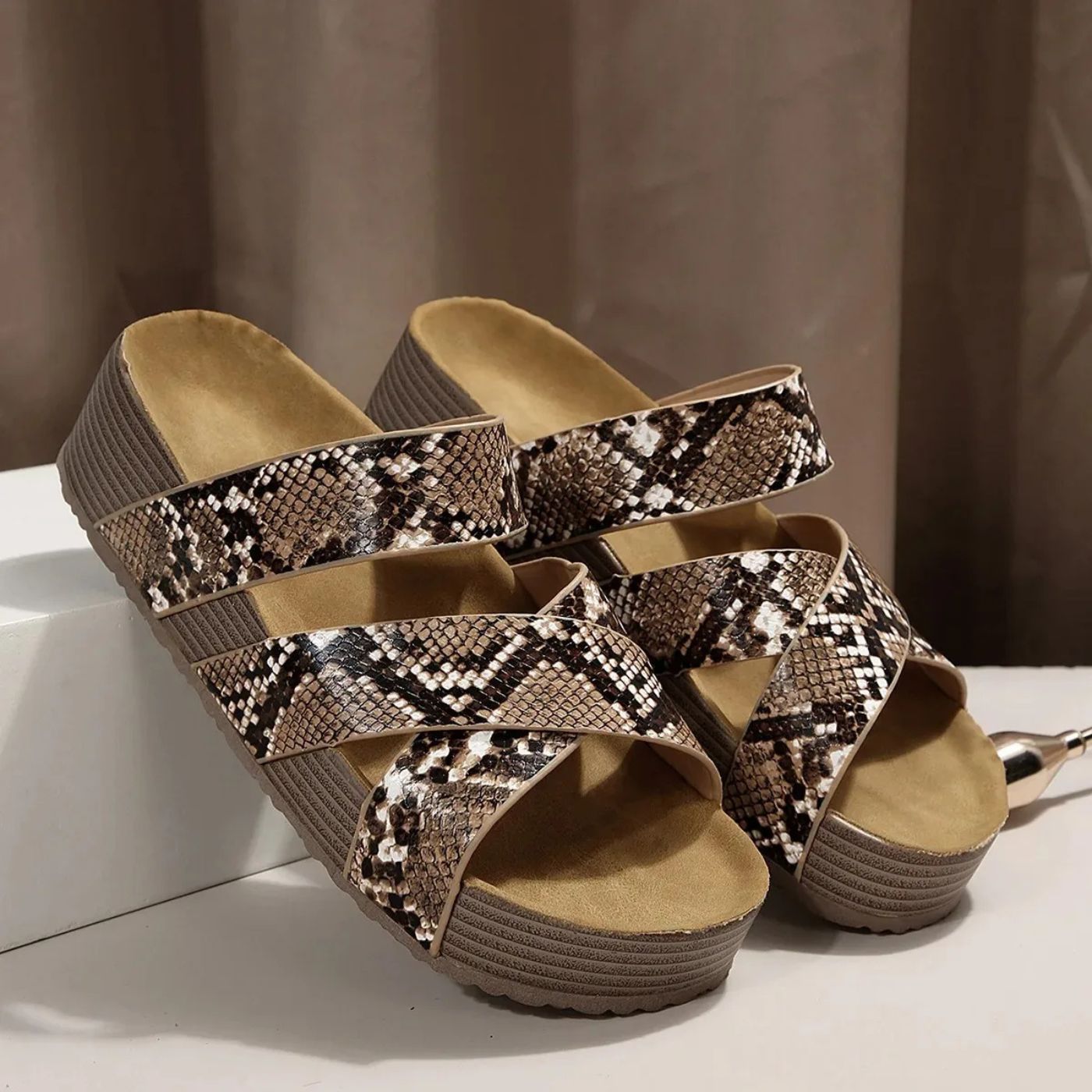 Abigail™ – Sandalias ortopédicas de cuero con tira