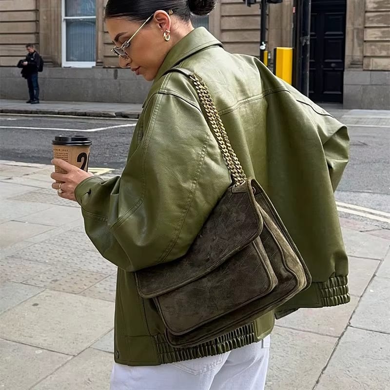 Stella | Chaqueta bomber de cuero extragrande y holgada para mujer