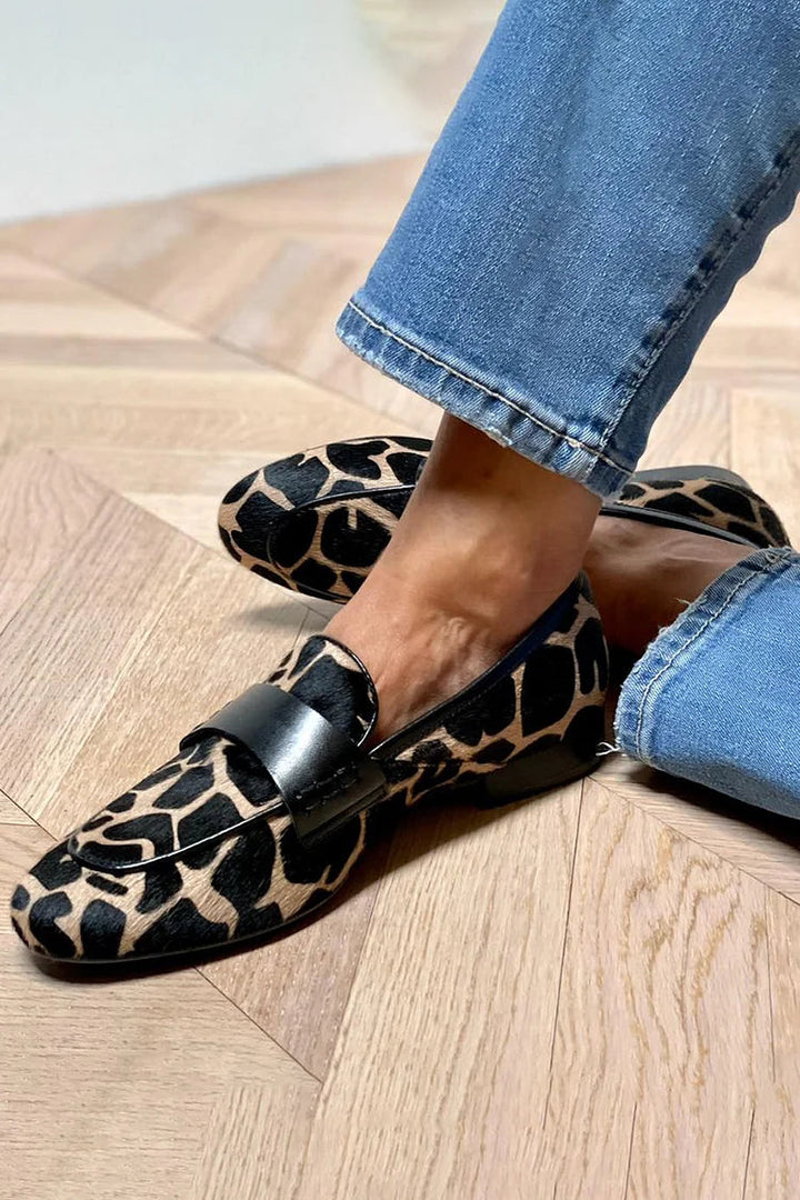 ANIMAL PRINT REAL LEATHER LOAFER WITH ELEGANT DETAIL