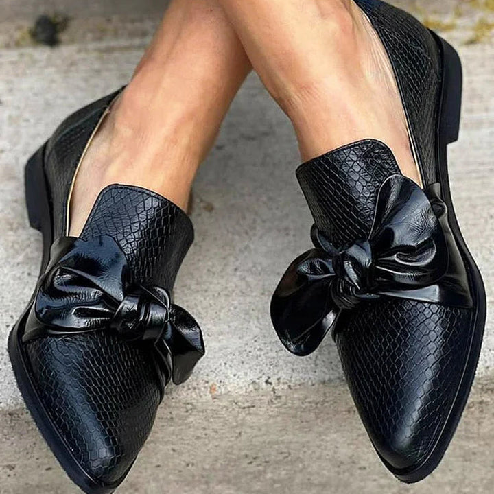 BLACK REAL LEATHER LOAFER WITH SHINY BOW