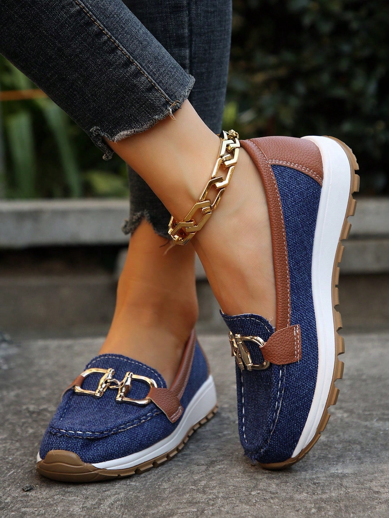 ELLIE | Mocasines con hebilla plana