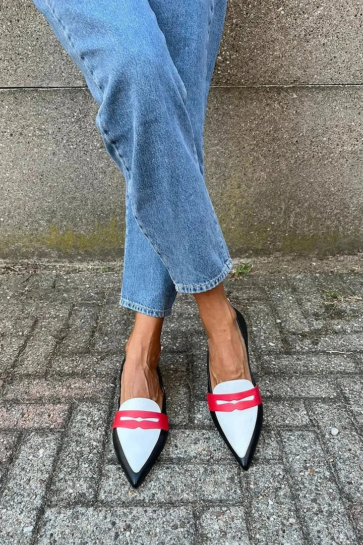 TWO-TONE POINTED REAL LEATHER SLIPPERS