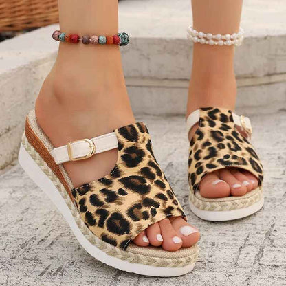 Aveline™ | Sandalias de cuña con estampado de leopardo