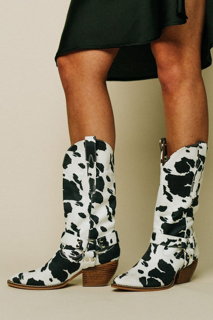 Clara | Botas vaqueras de moda para mujer con detalle de cinturón