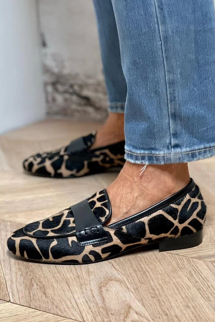 ANIMAL PRINT REAL LEATHER LOAFER WITH ELEGANT DETAIL