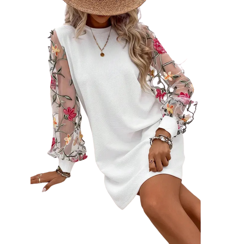 LUCY™ – Vestido con mangas de obispo y bordado floral