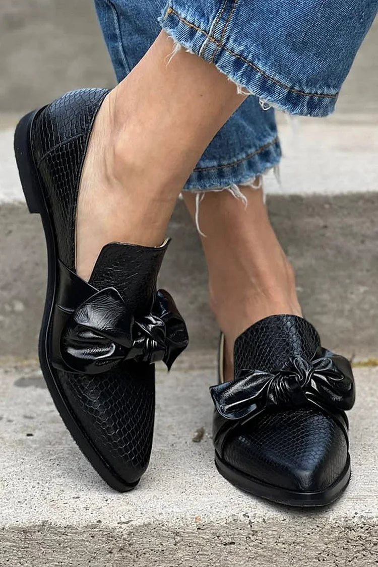 BLACK REAL LEATHER LOAFER WITH SHINY BOW