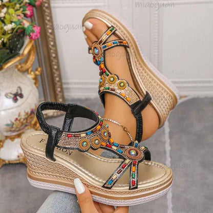 Belvara™ | Sandalias de plataforma bohemias con cuentas