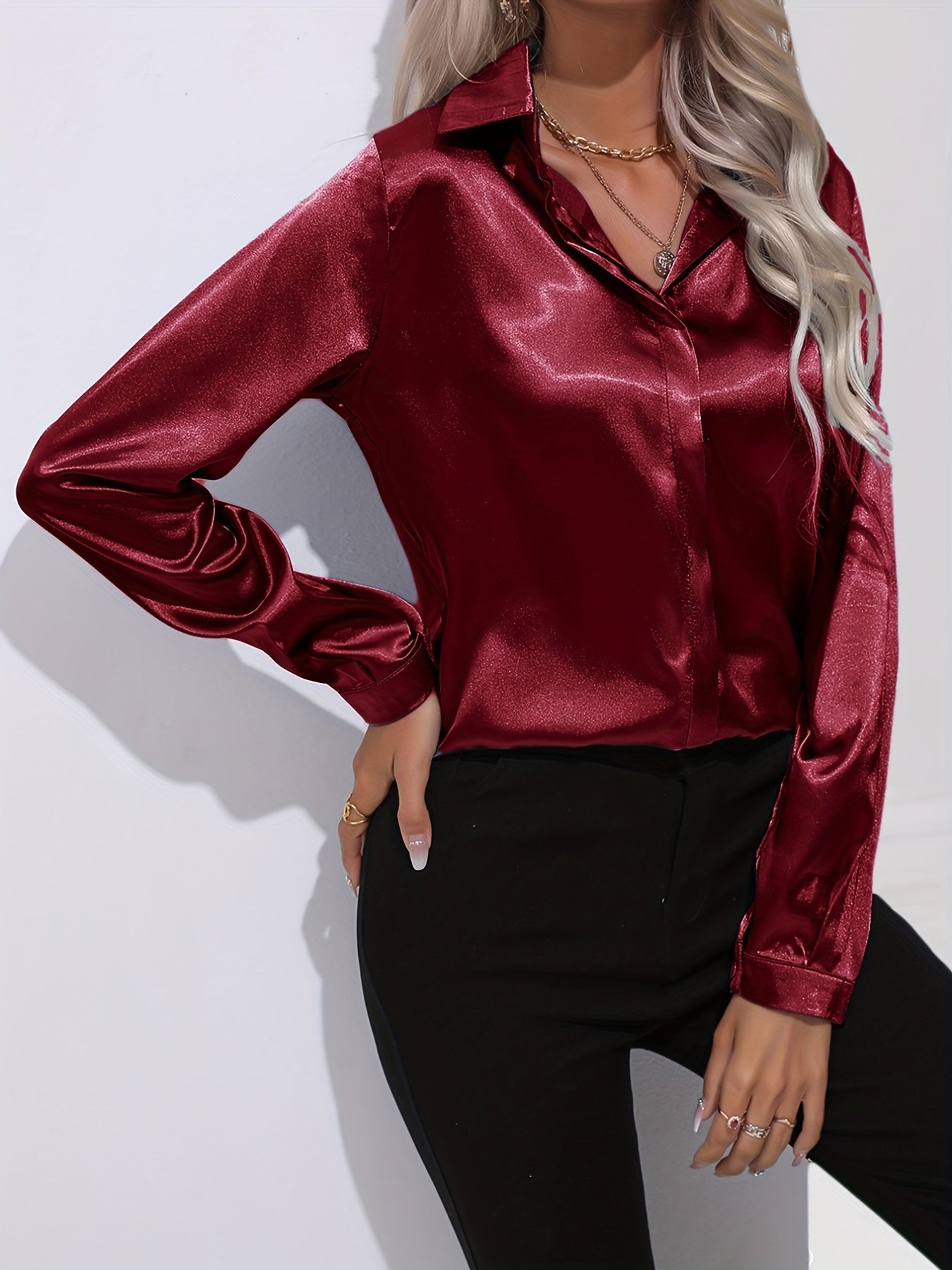Sarah | Blusas de satén de manga larga con botones para mujer