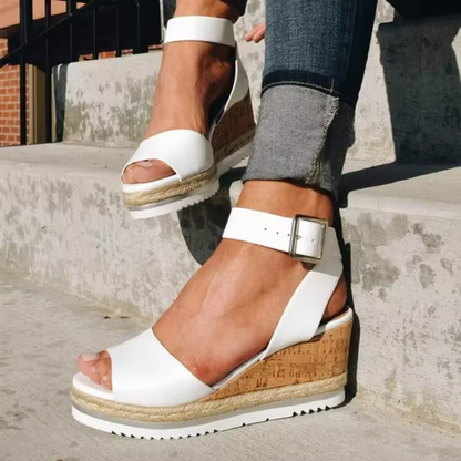 Cassandra - Sandalias de cuña con estilo