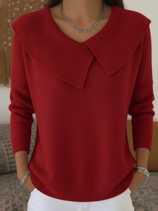 Elegant Sweater with Soft Collar