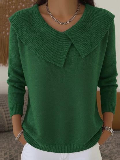 Elegant Sweater with Soft Collar