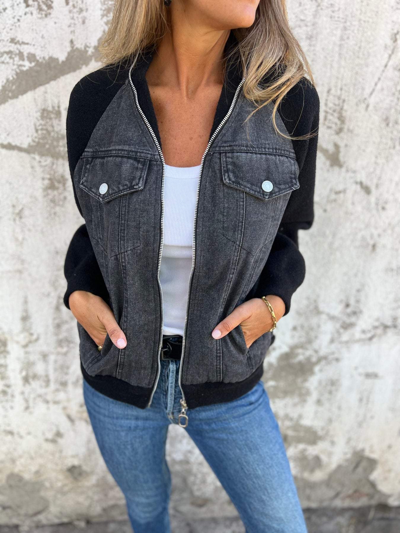 Everyday Zip-Up Jacket with V-Neck Style