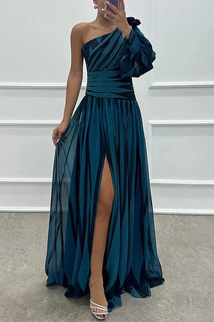 Shiloh - Elegante vestido maxi a rayas con un hombro