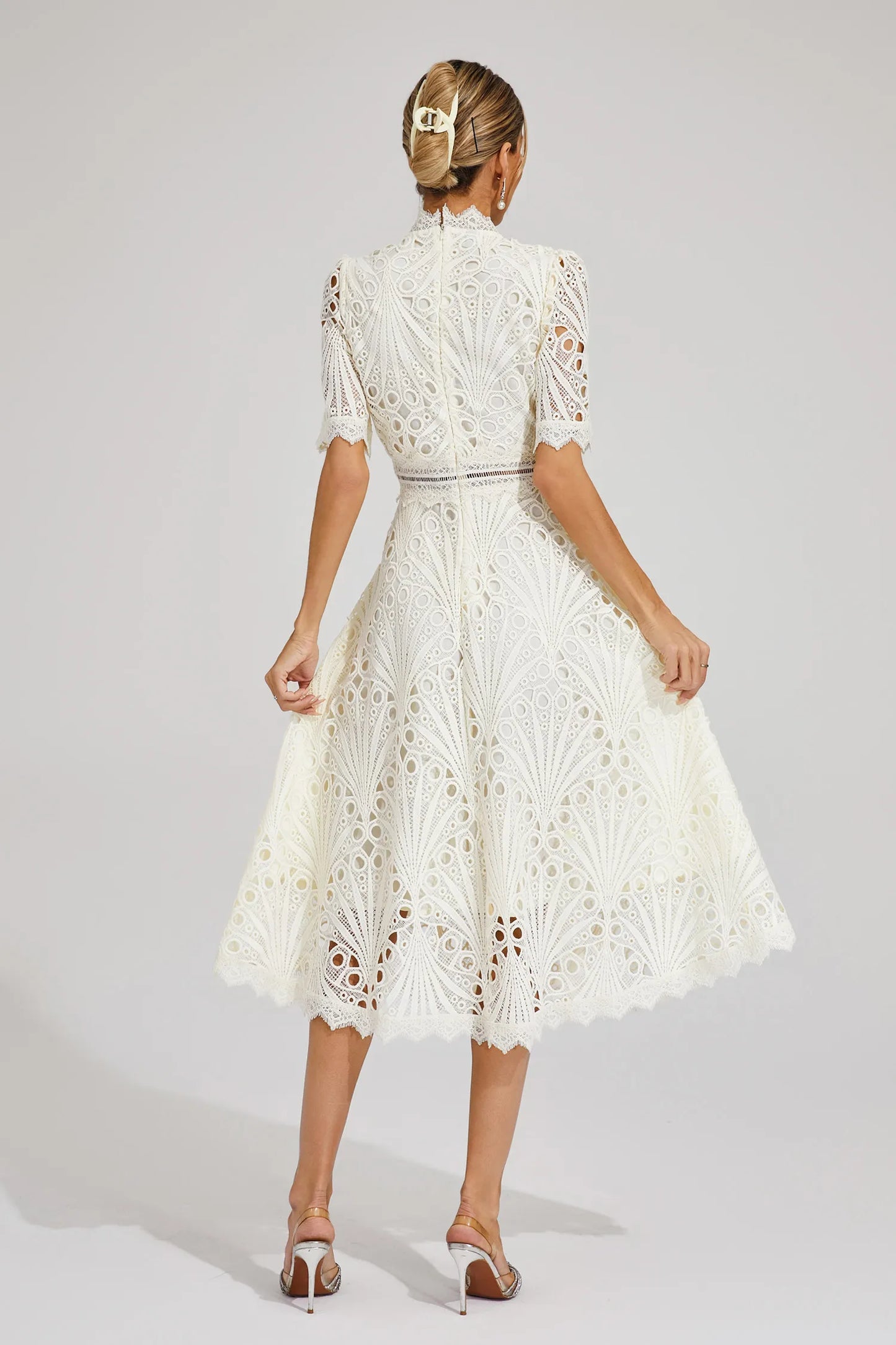 Willow | Vestido midi de encaje elegante para mujer