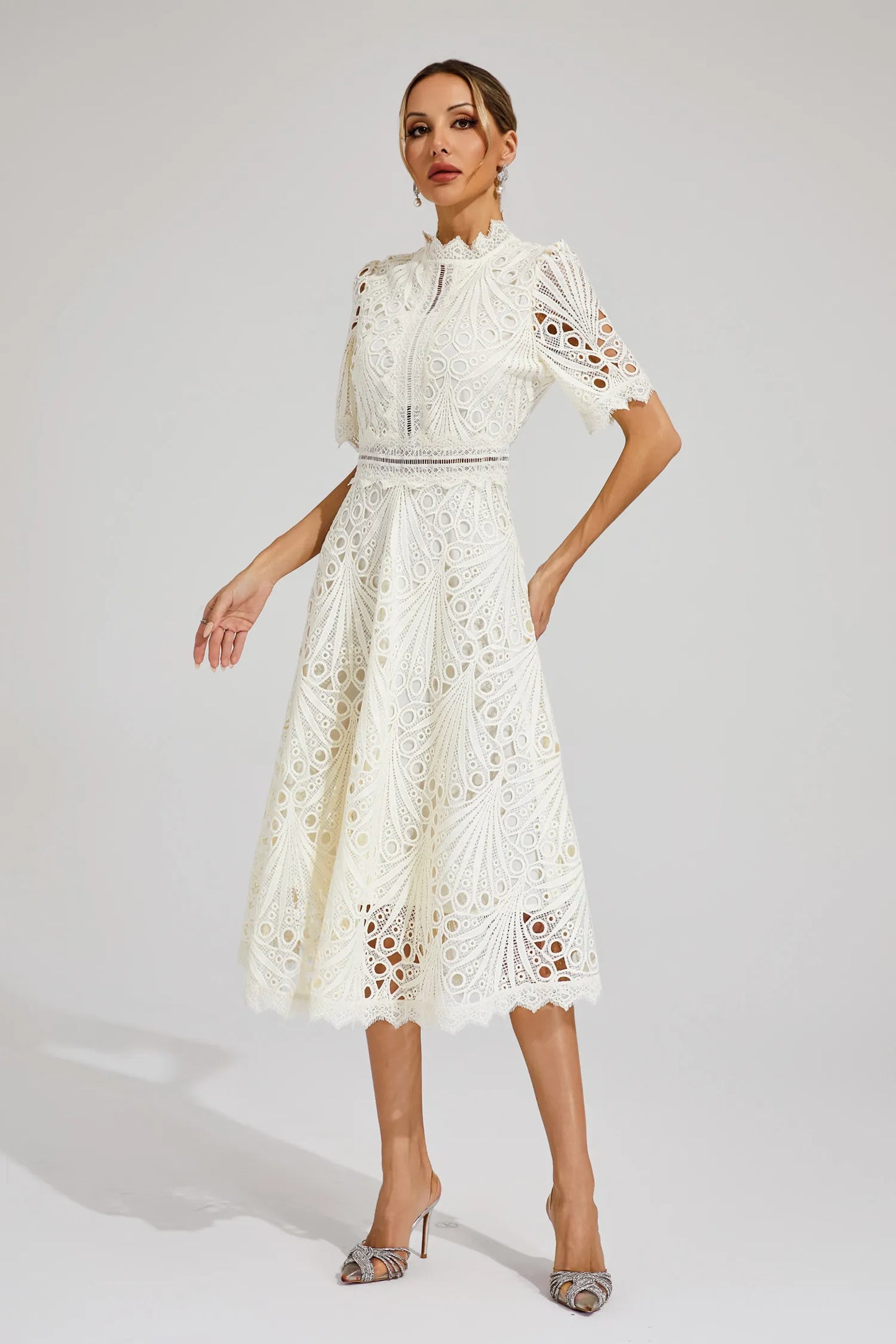 Willow | Vestido midi de encaje elegante para mujer