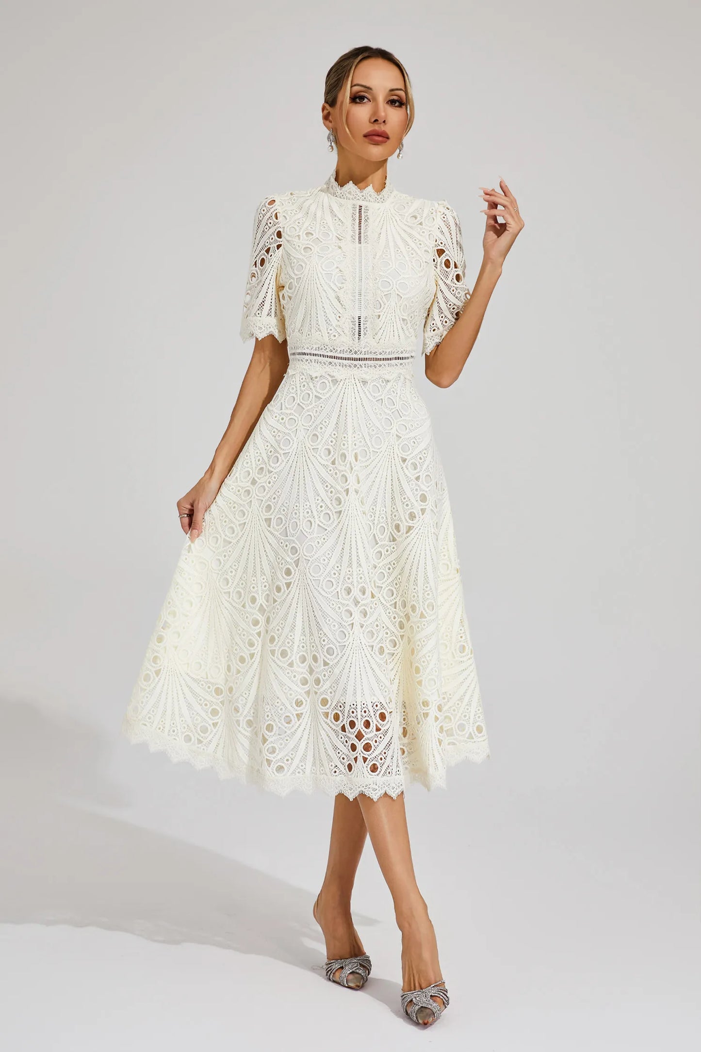Willow | Vestido midi de encaje elegante para mujer