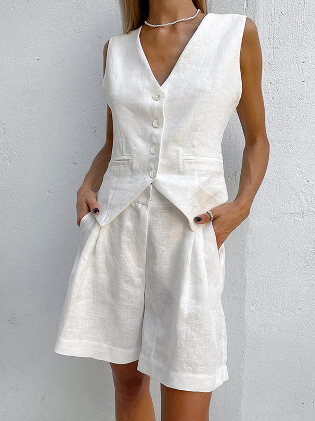 Calista™ | Linen Sleeveless Top with Airy Shorts