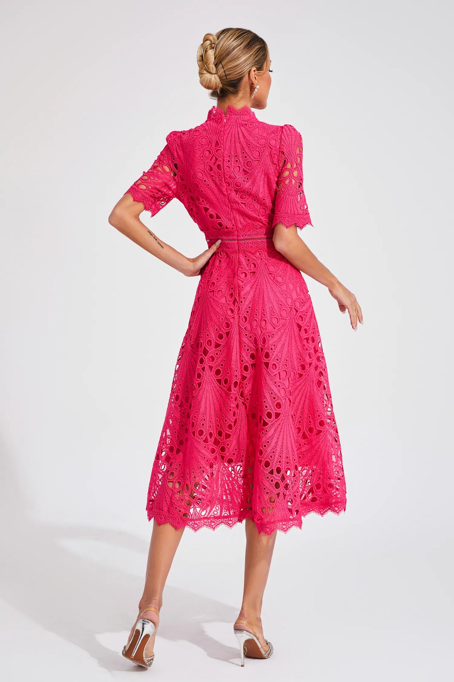 Willow | Vestido midi de encaje elegante para mujer