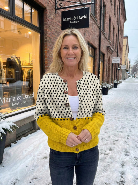 Yellow Geometric Polka Dots Print Buttoned Cardigan Sweater