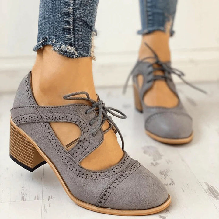 Evelyn | Zapatos de tacón con cordones y tiras en T para mujer
