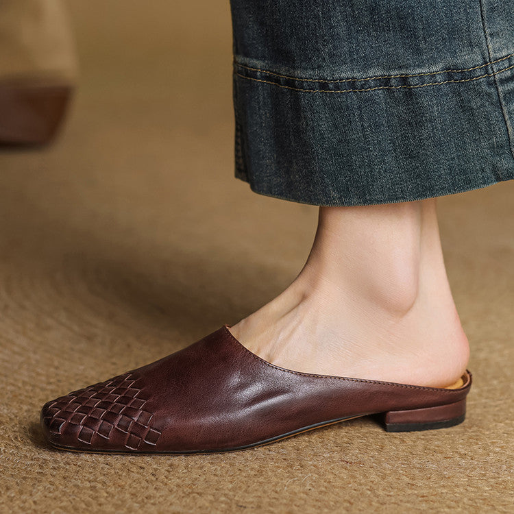 Mules de cuero genuino Helma