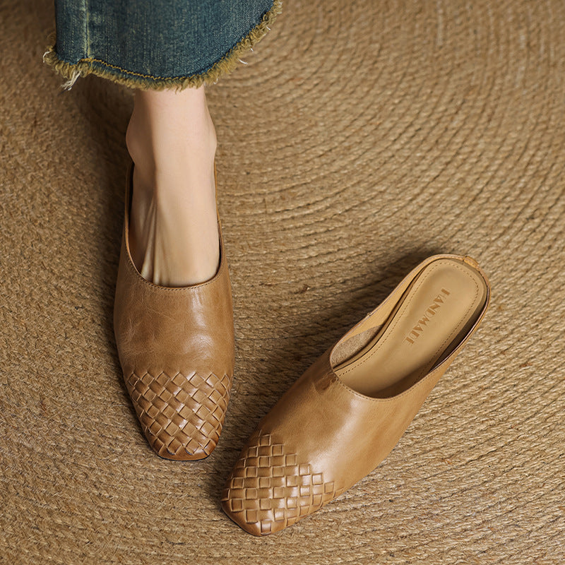 Mules de cuero genuino Helma