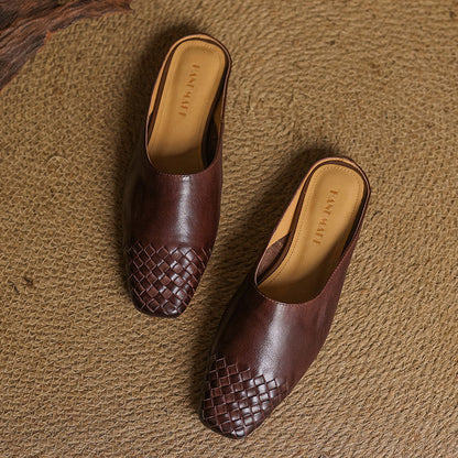 Mules de cuero genuino Helma