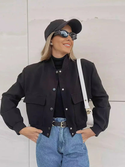 Clara | Chaqueta bomber informal con bolsillo frontal para mujer