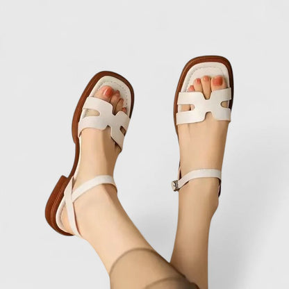 Deliane | Sofisticadas sandalias planas