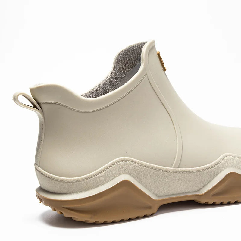 Women’s Waterproof Outdoor Slip-On Boots