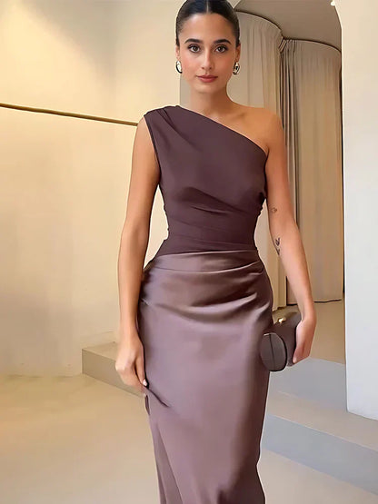 Maxi Dress with a Guilt in Satin