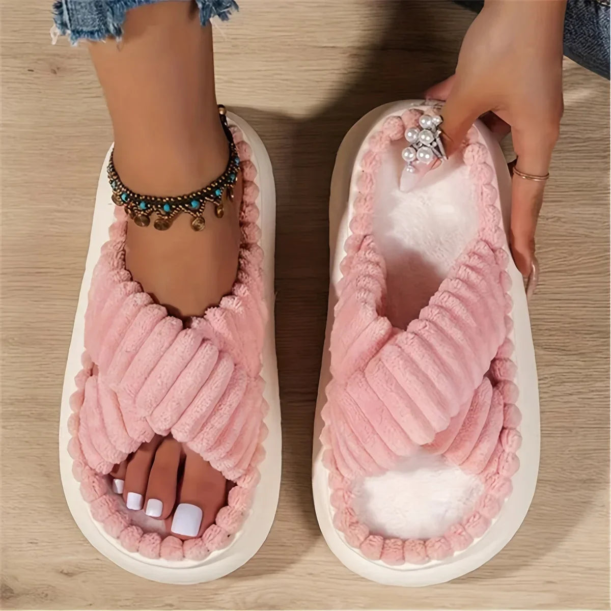 Women’s Plush Cross-Band Slide Slippers