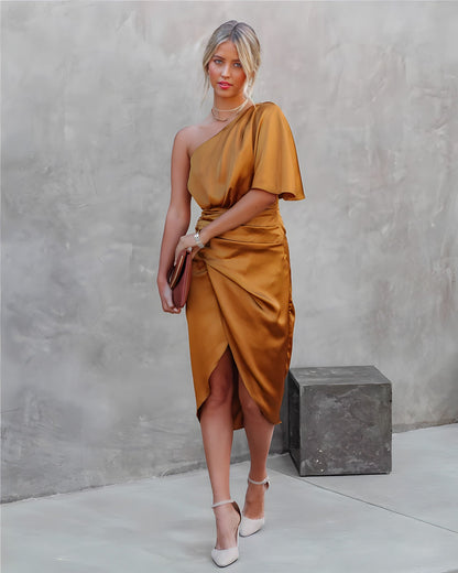 Ava | Vestido midi cruzado de un solo hombro para mujer