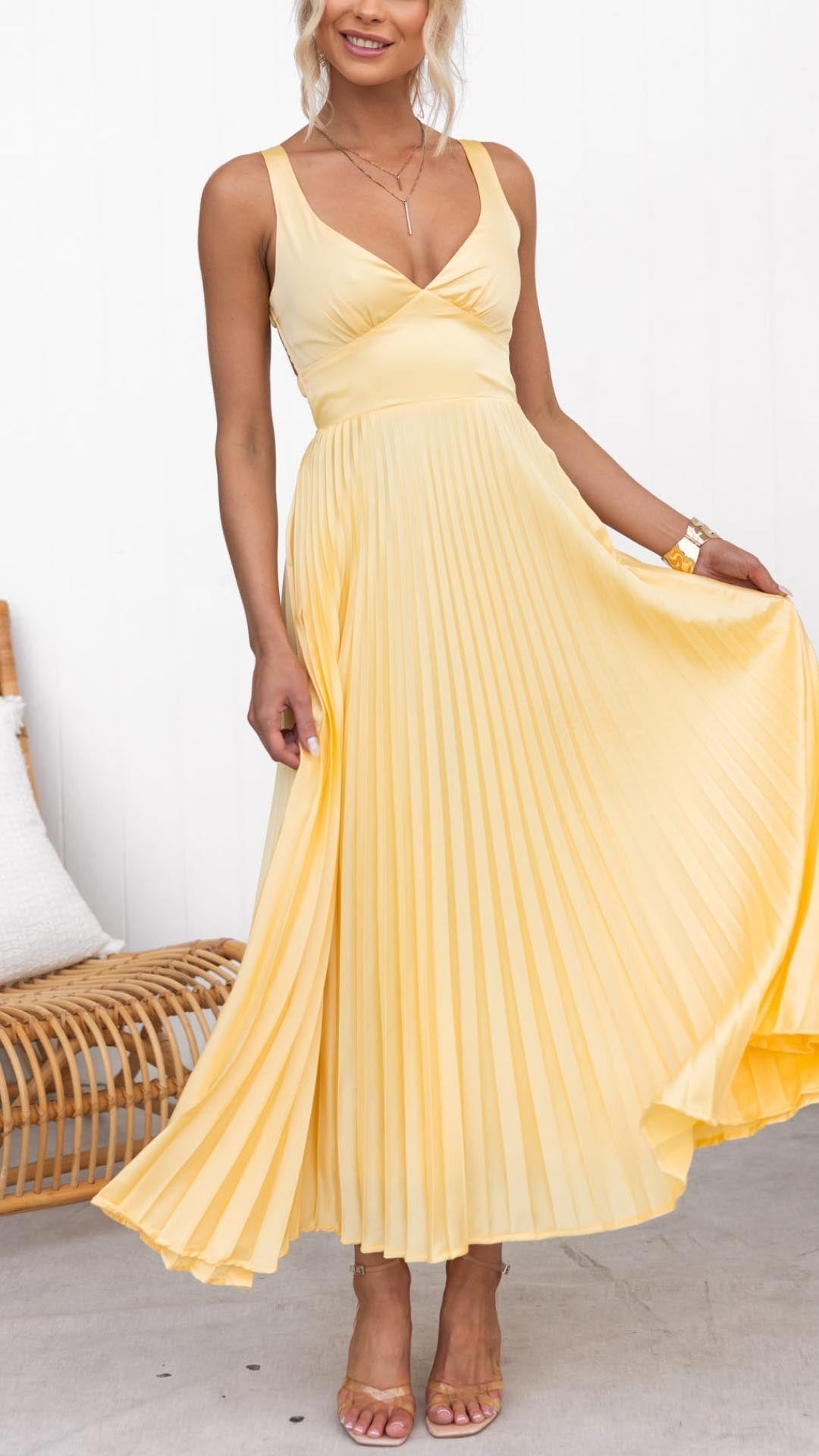Malka™ | Vestido maxi plisado con cuello en V