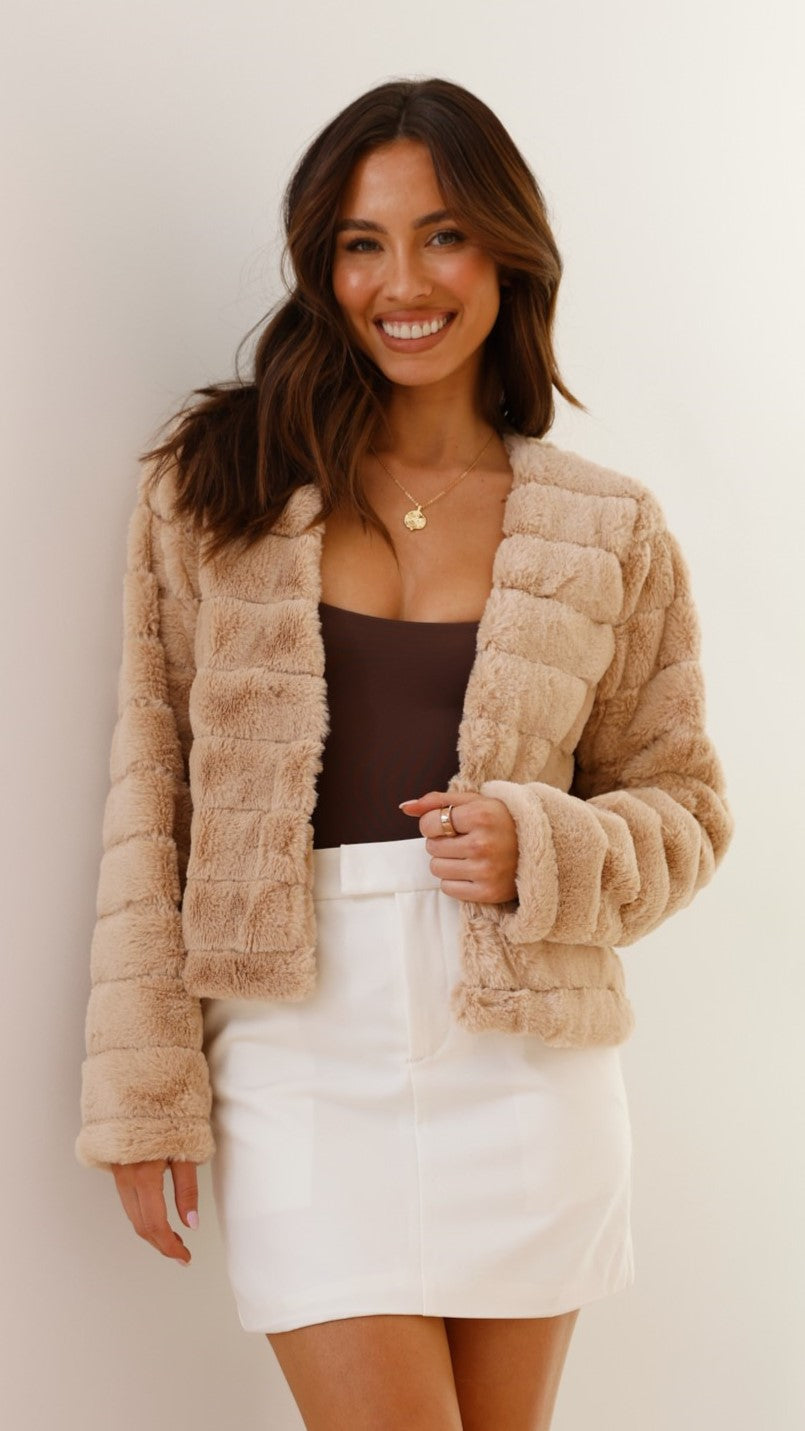 Women’s Chic Faux Fur Evening Jacket