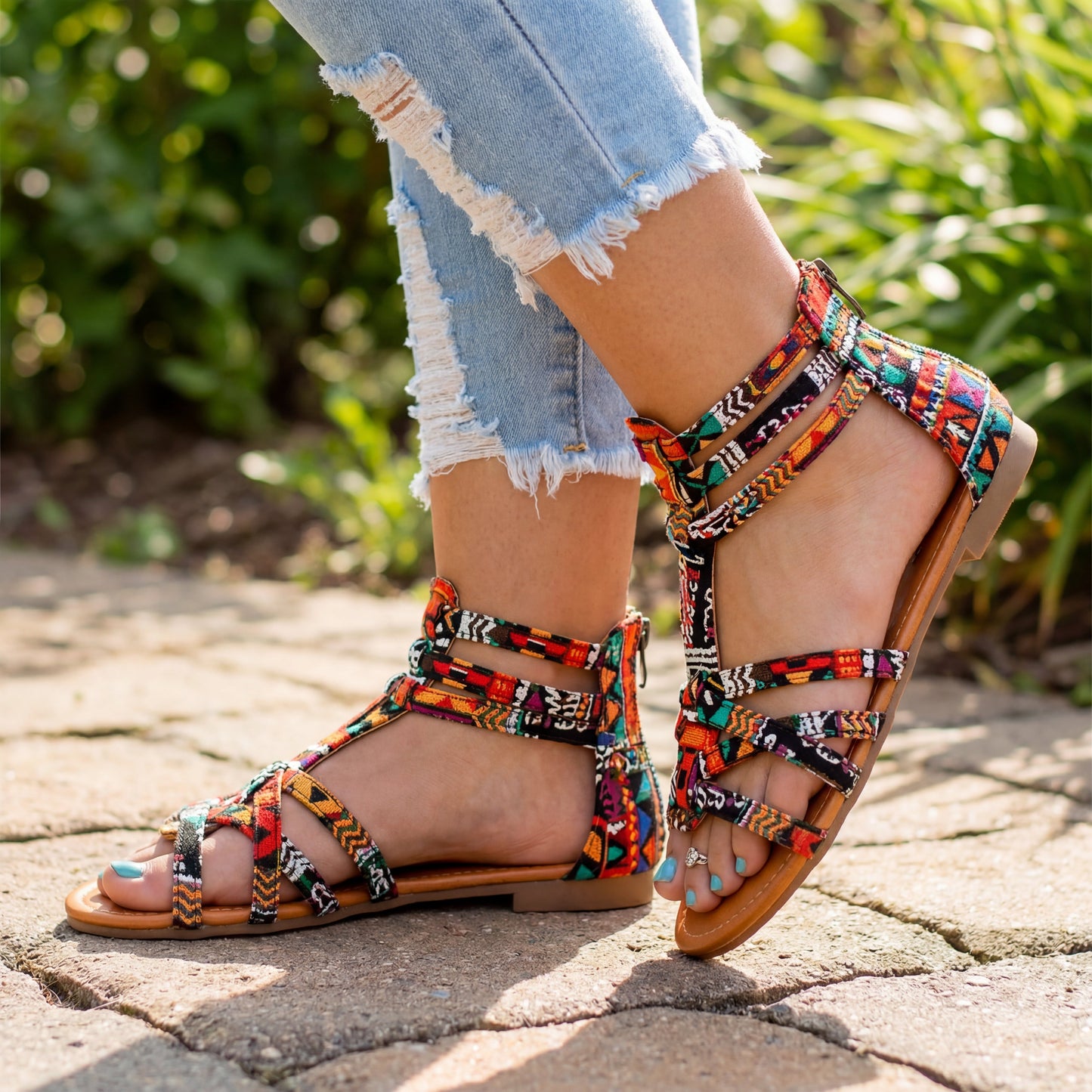 Sandalias gladiadoras bohemias con cremallera trasera