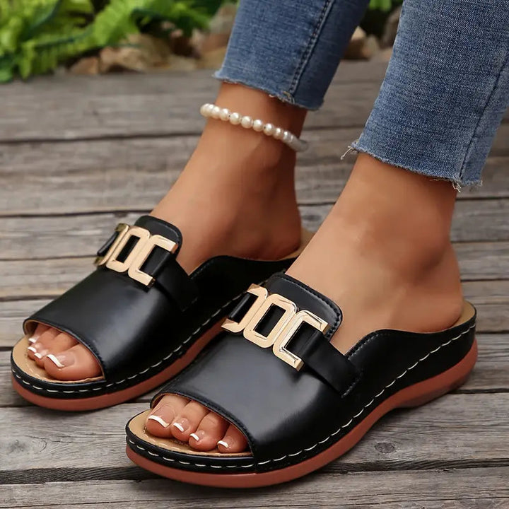 Lucerra - Strappy Sandals with Buckle