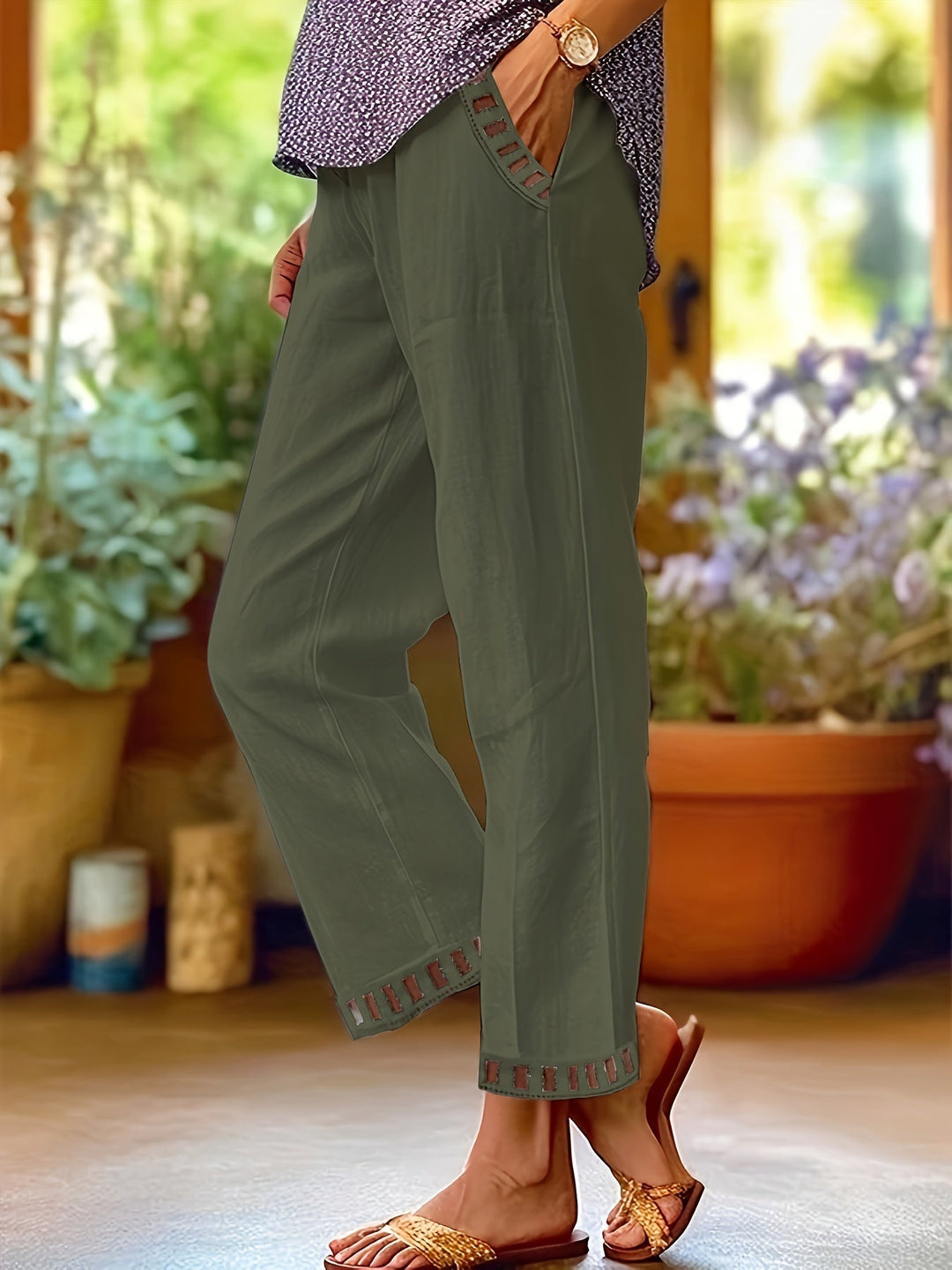 Relaxed Contrast Trim Cropped Pants