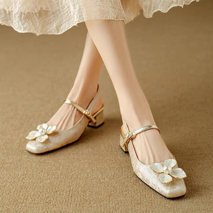 Zapatos de tacón Genine con pulsera trasera