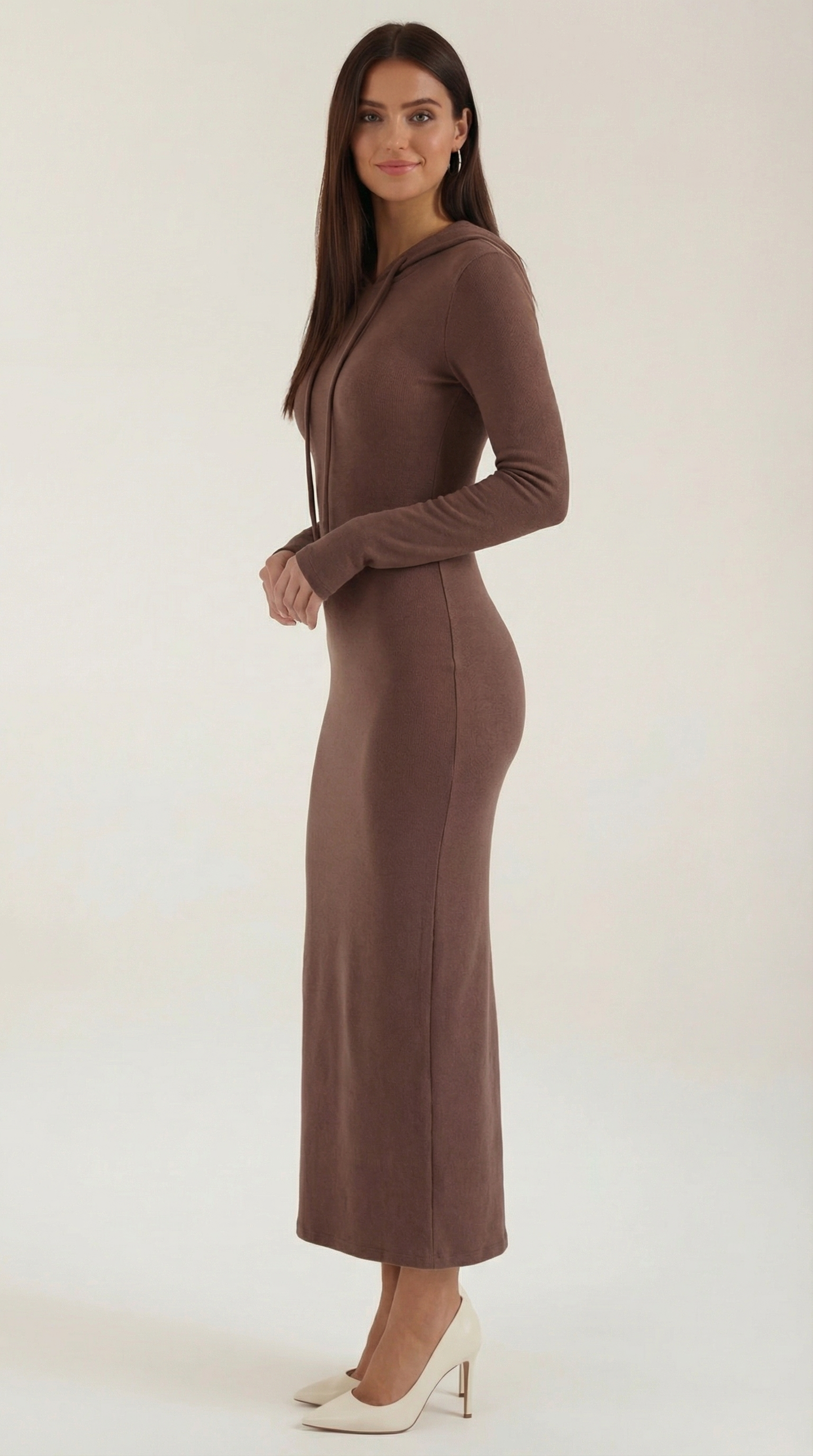 Vestido largo ajustado con capucha Marilyn