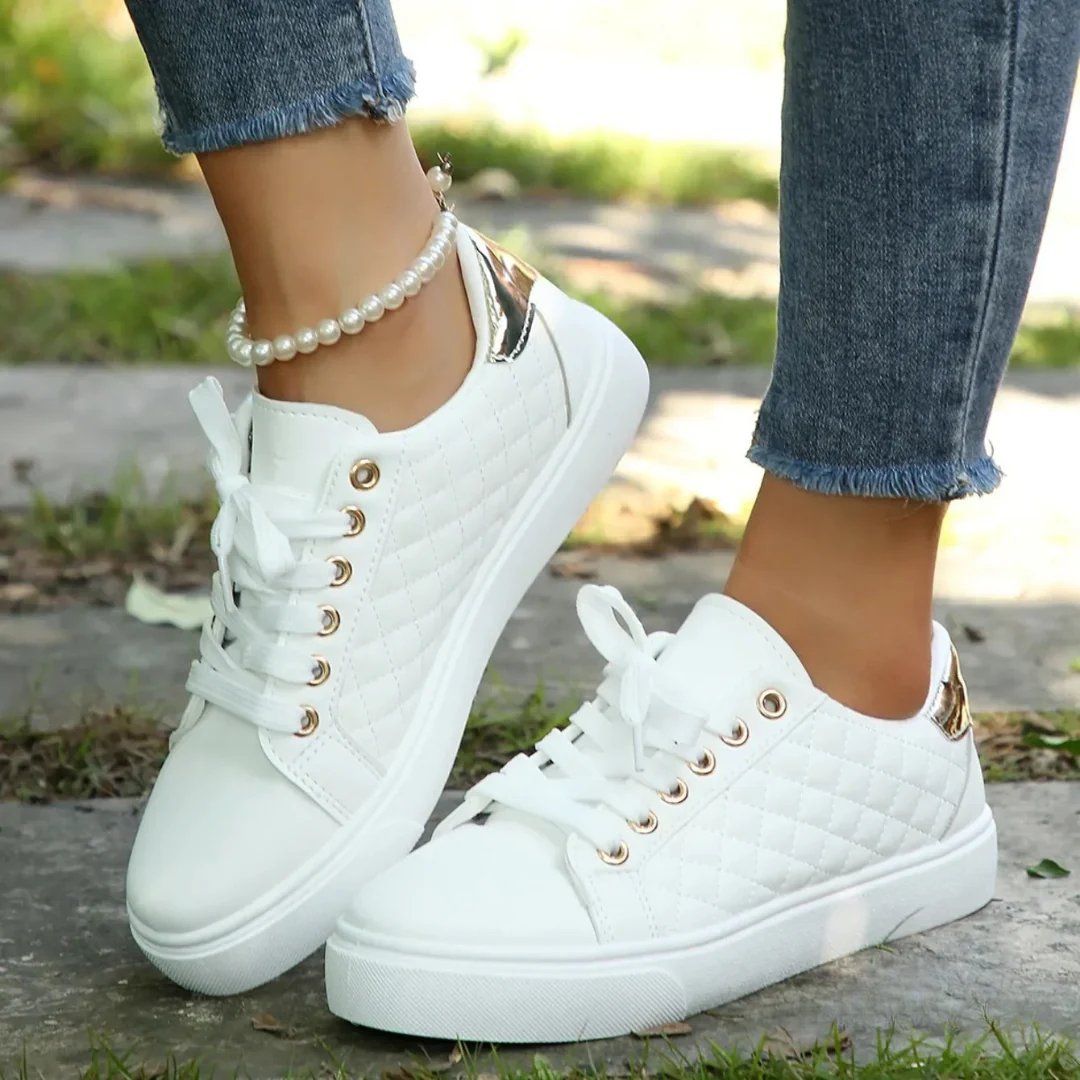 Women’s Breathable Quilted Walking Lace-Up Shoes